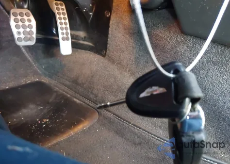 2008 Aston Martin V8 Vantage из США, поврежденный, VIN SCFBB04B98GD08676